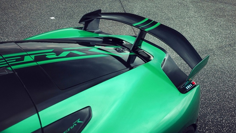 1,72 c до «сотни» и два десятка других новых рекордов от суперкара Rimac Nevera R