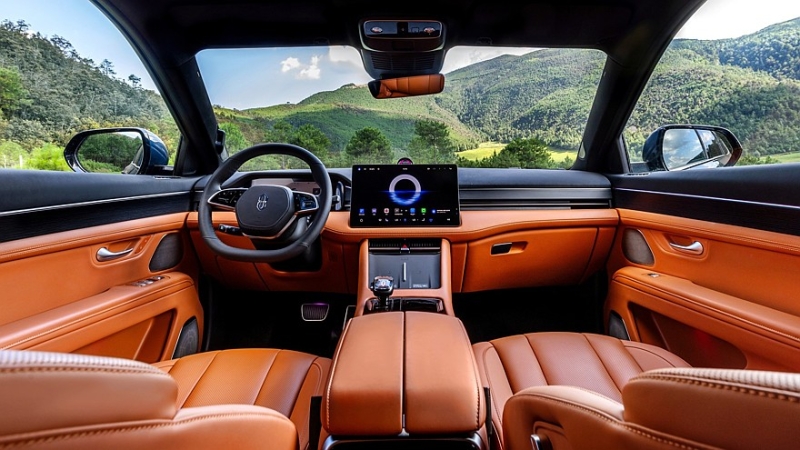 AITO M7 второго поколения показался на первых фотографиях перед скорой премьерой