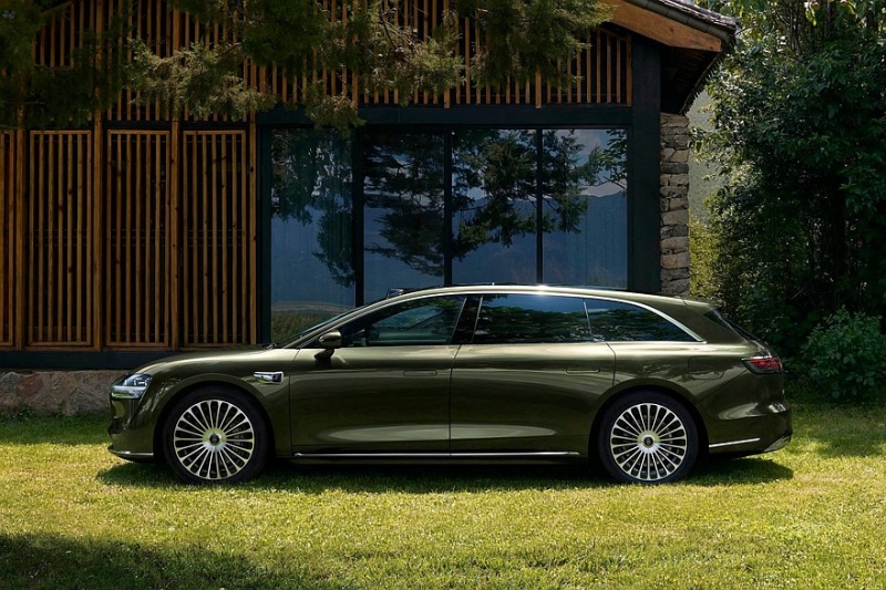 Huawei расширяет автобизнес: показаны универсал Stelato и первенец совместного бренда с SAIC