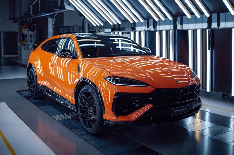 Lamborghini Urus нового поколения останется гибридом, разработка «электрички» отложена