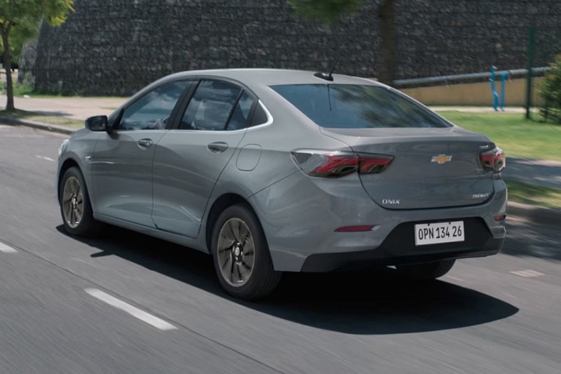 Новый бюджетный кроссовер Chevrolet: первые изображения