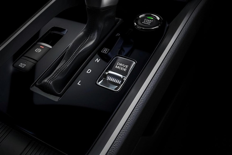 Новый кроссовер Mitsubishi Destinator доступен к заказу: в базе – дешевле младшего Xforce