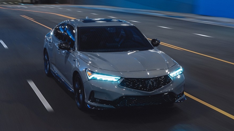 Обновлённая Acura Integra получила более богатое оснащение, а технику трогать не стали