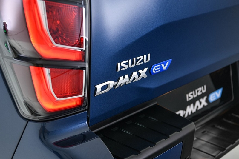 Пикап Isuzu D-Max EV обзавелся ценником: почти вдвое дороже дизельной версии