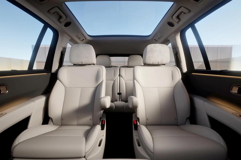 Полноприводный кроссовер Li i8 выходит на рынок: богатые комплектации, вдвое дешевле Model X