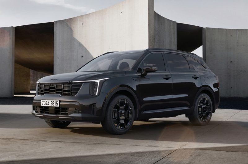 Популярный кроссовер Kia Sorento получил порцию обновок