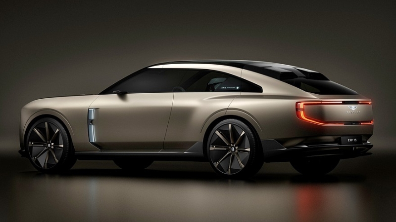 Программный концепт Bentley EXP 15: асимметричное кросс-купе без круглых фар