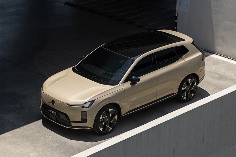 Volvo XC70 в виде кроссовера готовится к выходу на рынок: новые официальные фото