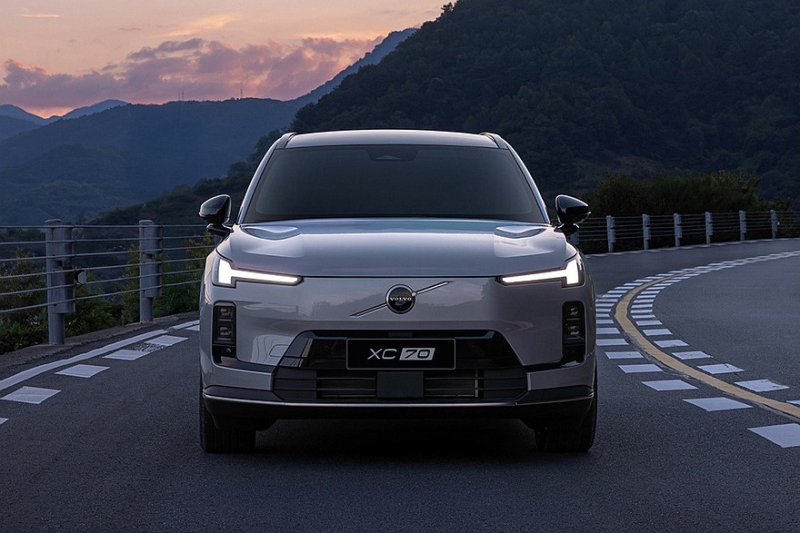 Volvo XC70 в виде кроссовера готовится к выходу на рынок: новые официальные фото