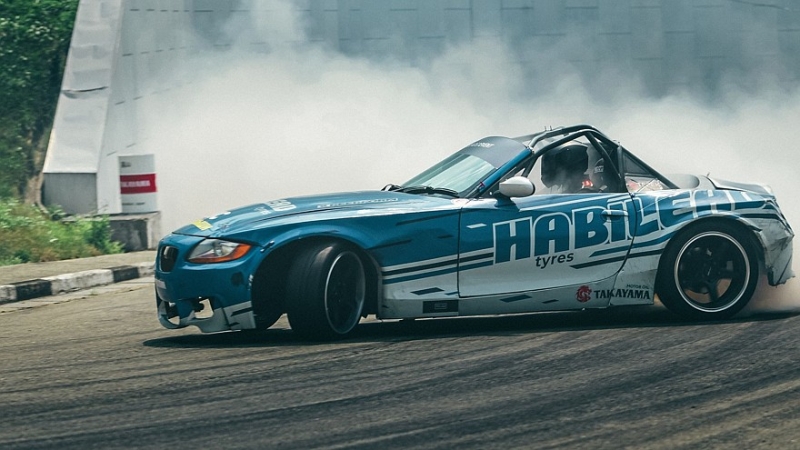 Дрифт как по маслу: Takayama поддержала фестиваль автомобильной культуры Grounded