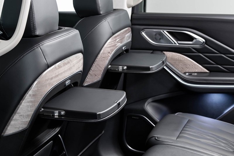 Кроссовер Hongqi HS7 второго поколения выходит на российский рынок, цены известны