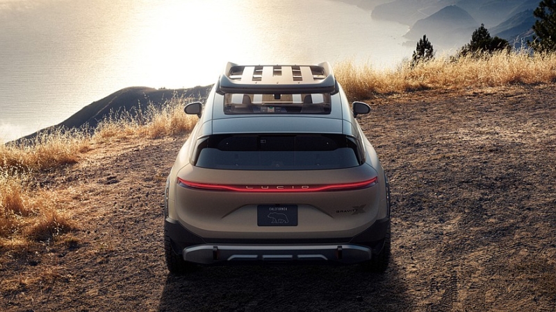 Приключенческий концепт Lucid Gravity X: готов к путешествиям по дорогам и за их пределами