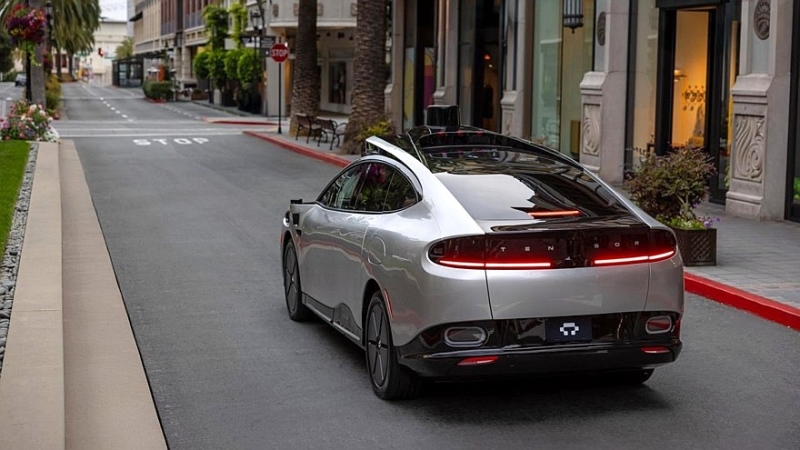 Tensor Robocar: приватный беспилотный автомобиль, который будет собирать VinFast