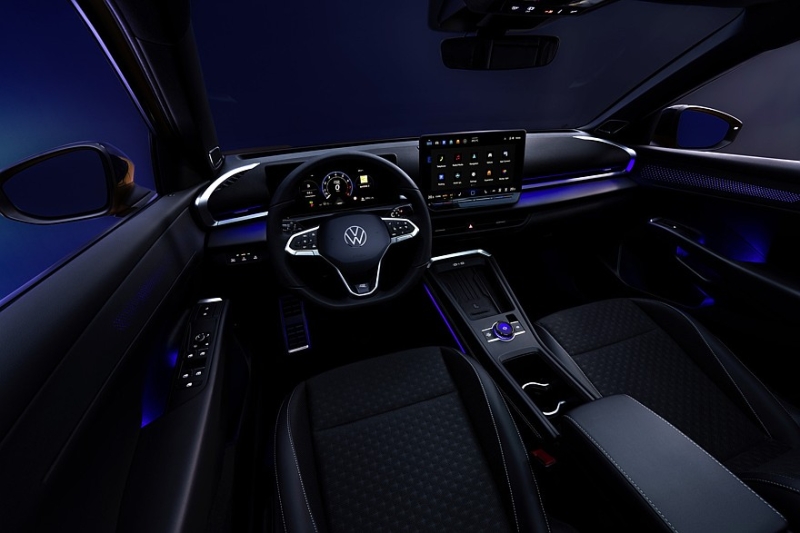 Volkswagen рассекретил кроссовер T-Roc нового поколения, цена известна