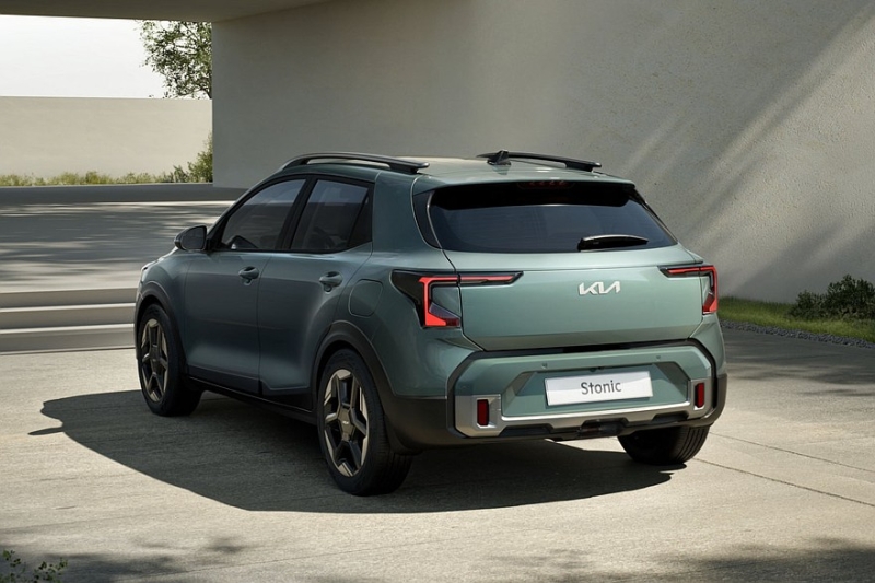 Бюджетный кроссовер Kia Stonic сменил имидж после рестайлинга