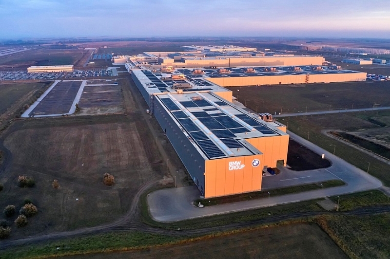 Чисто, зелено, солнечно: BMW показала завод, на котором будут собирать новый BMW iX3
