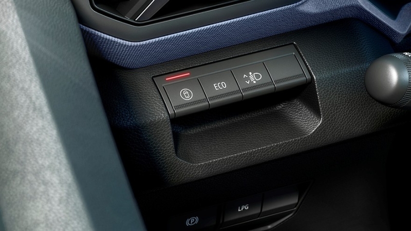 Dacia Duster и Bigster получили гибридный полный привод: 48 вольт, бензин и газ