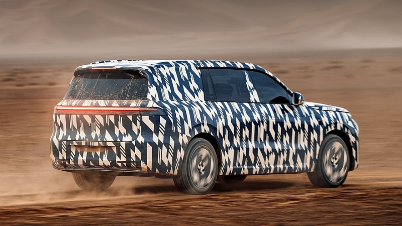 Флагманский кроссовер Leapmotor D19 с мощной электроникой готовится к премьере