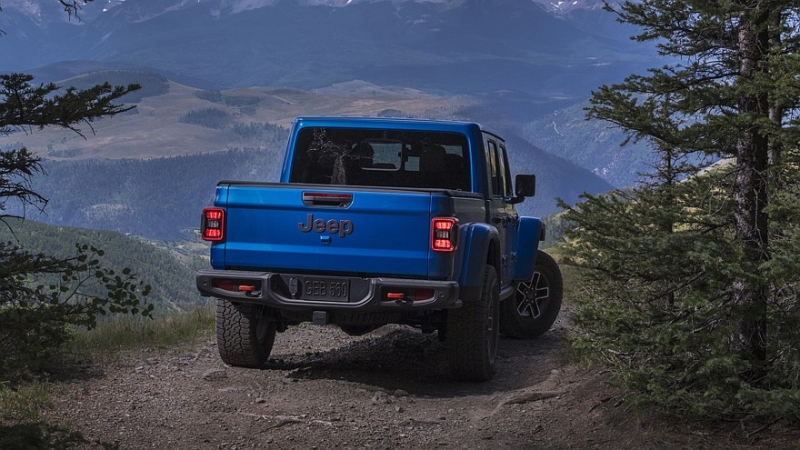 Jeep внезапно отказался от выпуска подключаемого гибридного пикапа Gladiator 4xe