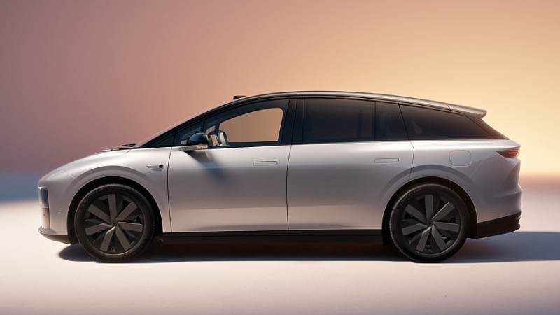 Кроссовер Li i6 появился в продаже в Китае пока что в единственной версии