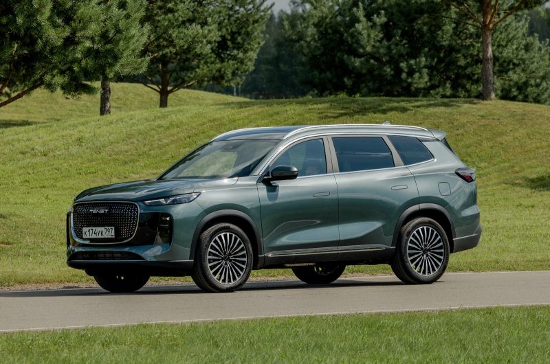 Кроссовер Tenet T8 выходит на российский рынок: цены и комплектации