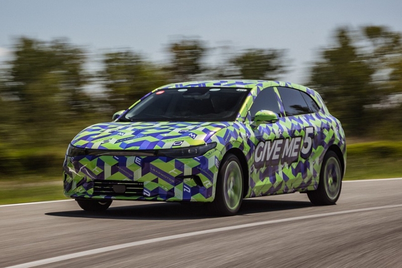 Lafa 5 от марки Leapmotor, которую продвигает Stellantis: «живые» фото и расшифровка названия