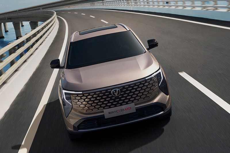 Новый Changan CS55 Plus поступил в продажу: солиднее, богаче и со скидками