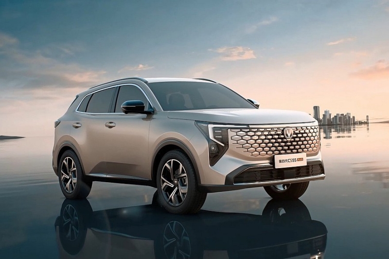 Новый Changan CS55 Plus поступил в продажу: солиднее, богаче и со скидками