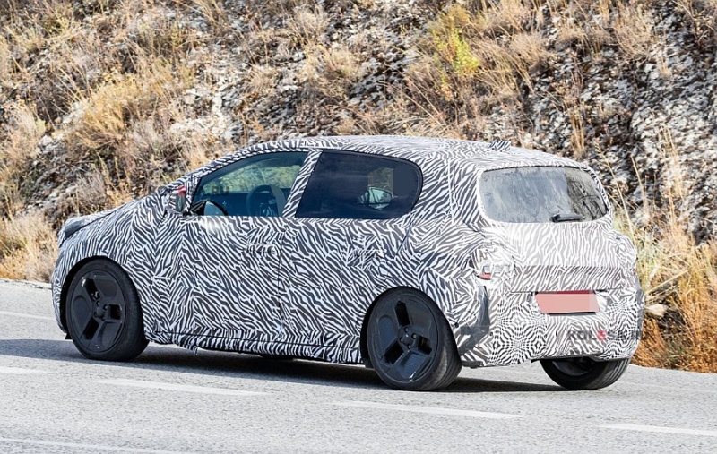 Новый Renault Twingo засветился в ходе дорожных испытаний