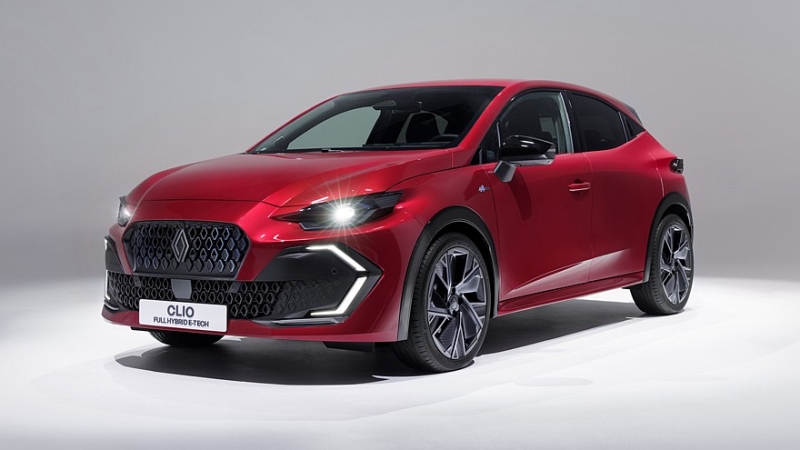 Renault Clio нового поколения подрос, изменил моторную гамму и стал динамичнее