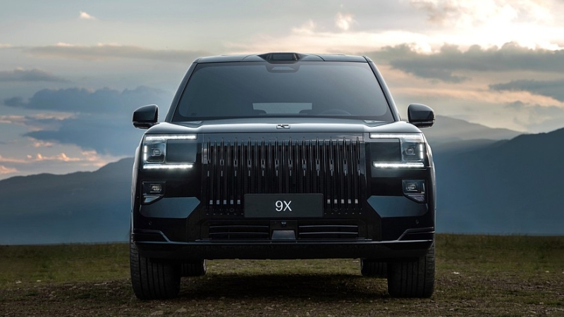 Роскошный гибридный кроссовер Zeekr 9X вышел на рынок: 1400 л.с. и 3,1 с до «сотни»