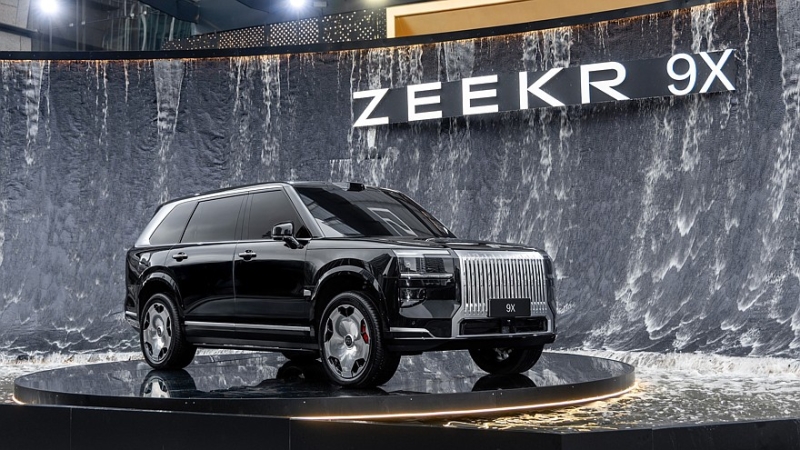 Роскошный гибридный кроссовер Zeekr 9X вышел на рынок: 1400 л.с. и 3,1 с до «сотни»