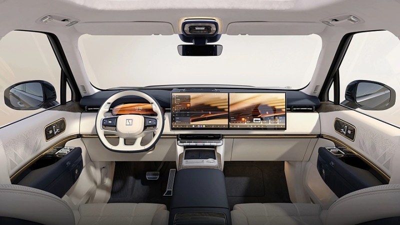 Роскошный гибридный кроссовер Zeekr 9X вышел на рынок: 1400 л.с. и 3,1 с до «сотни»