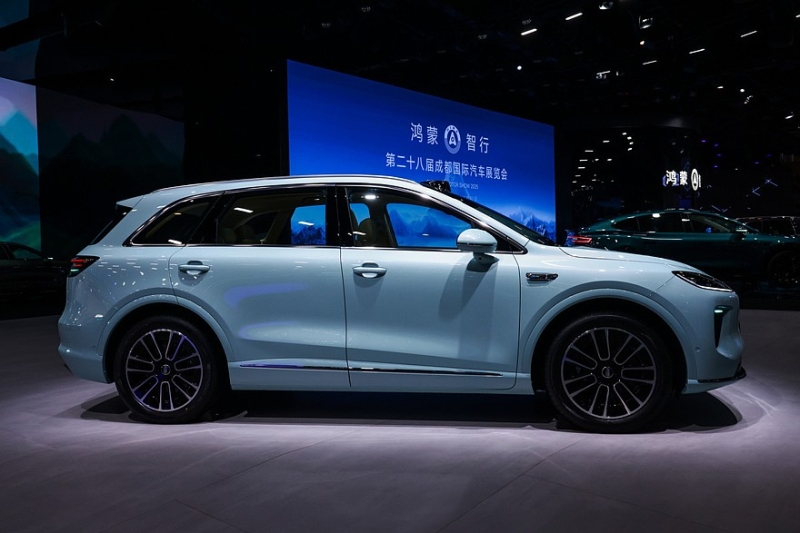 Shangjie H5 от SAIC и Huawei с простеньким дизайном начинает карьеру с ошеломительного успеха