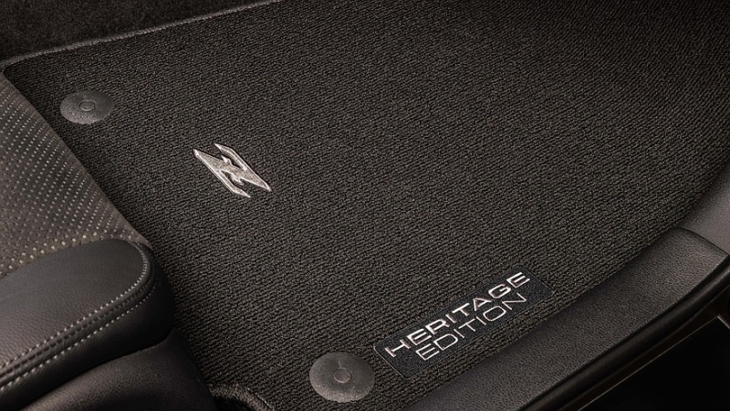 Спорткар Nissan Z обзавёлся новой спецверсией Heritage в честь 300ZX