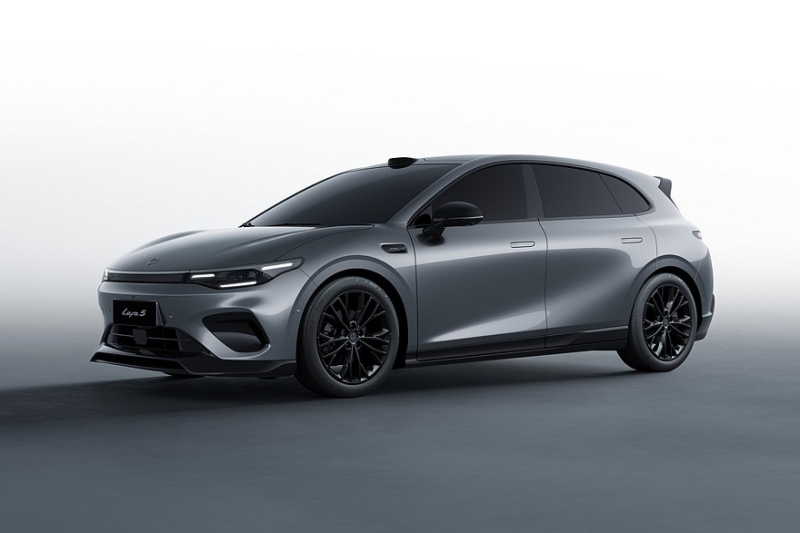 Stellantis предложит европейцам хэтч Leapmotor B05 – это упрощенная версия Lafa 5 для Китая