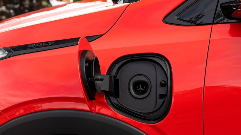 Chevrolet Bolt вернулся: только кроссовер, освежённый дизайн, новое «железо»