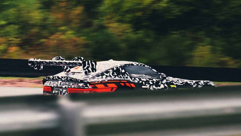 Длинный нос, высокий хвост: Mercedes-AMG готовит конкурента Porsche 911 GT2 RS