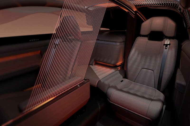 Главные премьеры Toyota: кросс-купе Century и новая Corolla