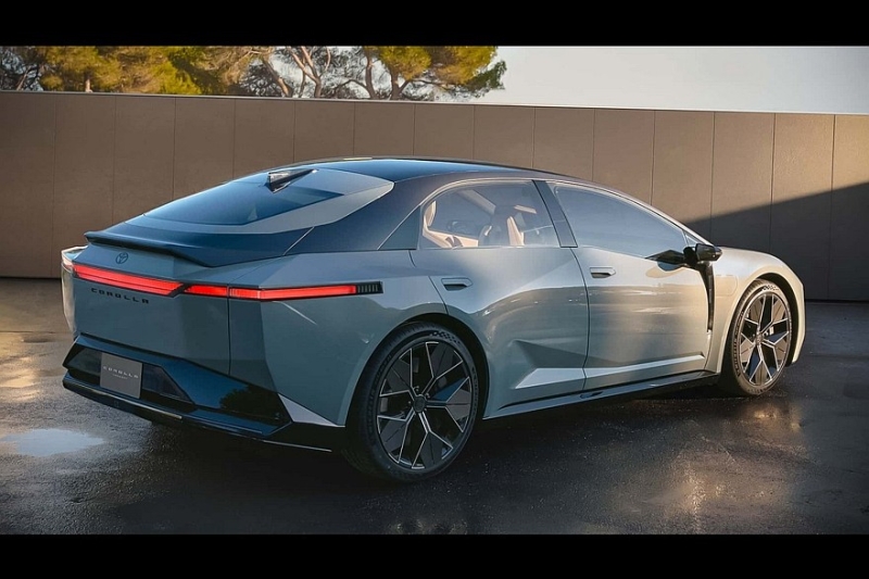 Главные премьеры Toyota: кросс-купе Century и новая Corolla