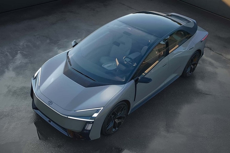 Главные премьеры Toyota: кросс-купе Century и новая Corolla