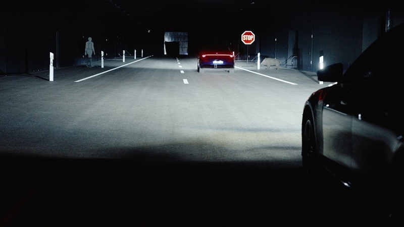 Головной автополигон Mercedes-Benz получил новый центр испытаний светотехники