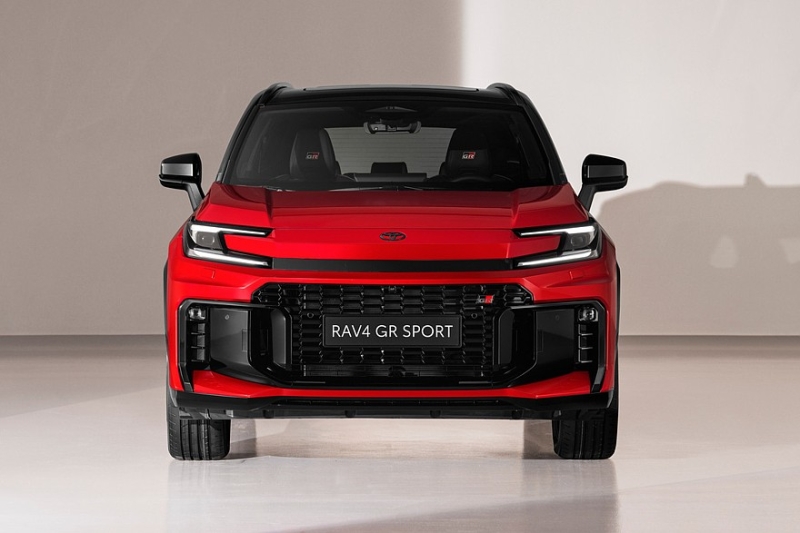 Кроссовер Toyota RAV4 нового поколения приготовился к старту продаж