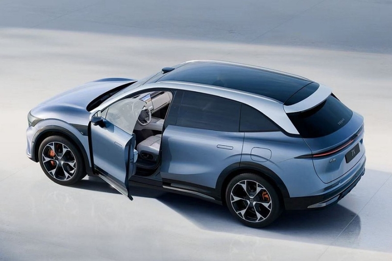 Кроссовер Zeekr 7X обновлён через год после запуска: больше комфорта, мощности и запаса хода