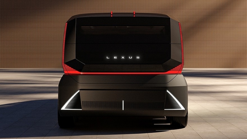 Lexus ищет новые форматы для флагманской модели LS, а новый суперкар показал интерьер