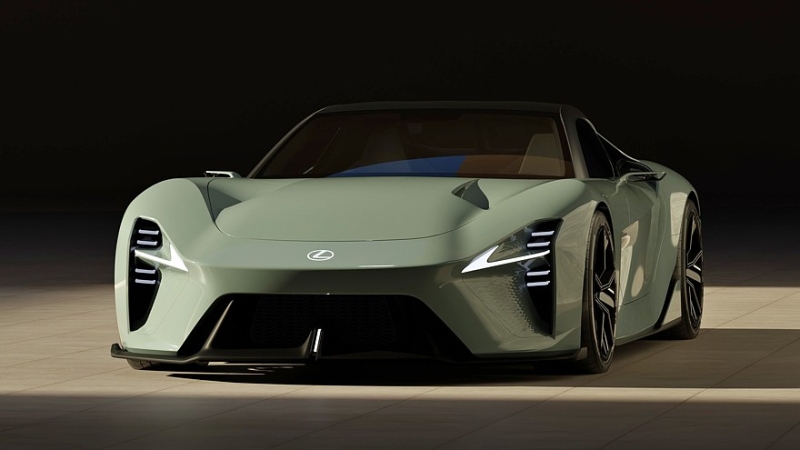 Lexus ищет новые форматы для флагманской модели LS, а новый суперкар показал интерьер