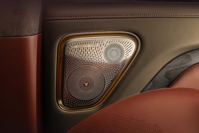 Новый флагманский кроссовер Voyah Taishan едет в Россию