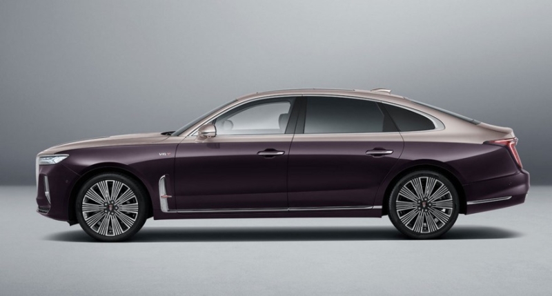 Обновлённый седан Hongqi H9 появился в России: V6 и полный привод