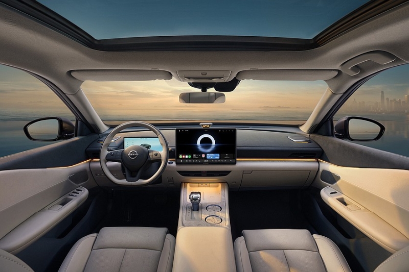 Седан Nissan Teana показал свой новый интерьер