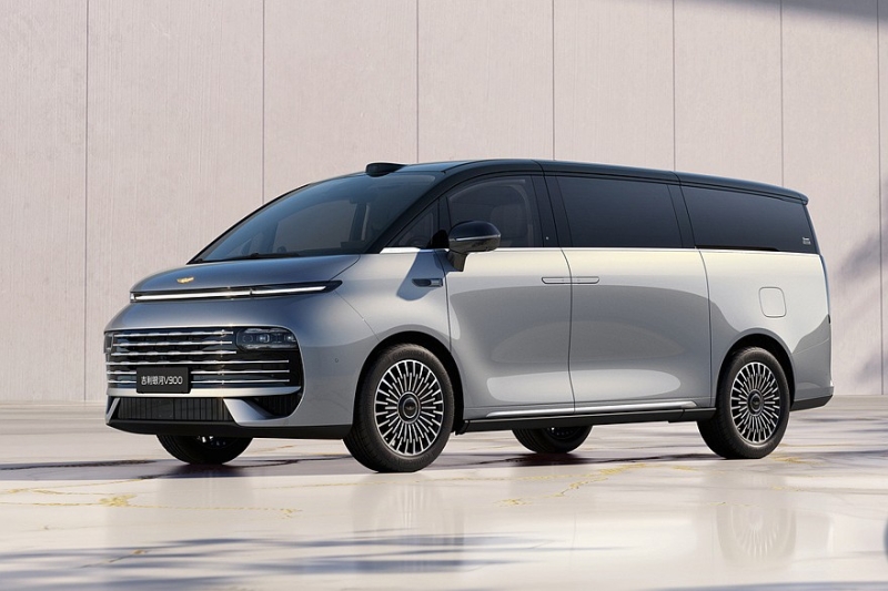 Geely Galaxy V900 готовится к старту продаж: минивэн уже установил необычный рекорд